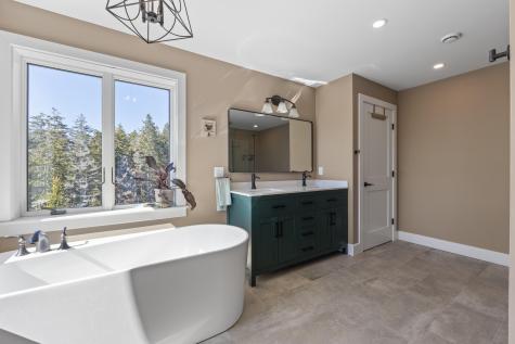27 Seacrest Circle Phippsburg ME 04562