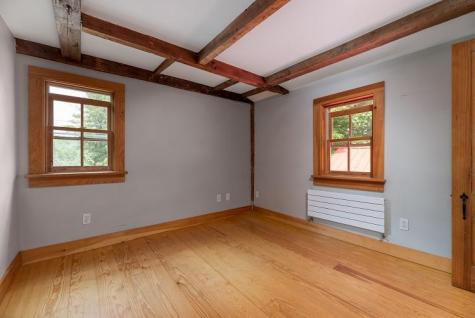 1 Swan Street Kennebunk ME 04043