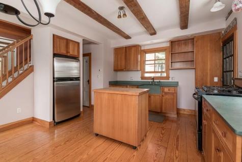 1 Swan Street Kennebunk ME 04043
