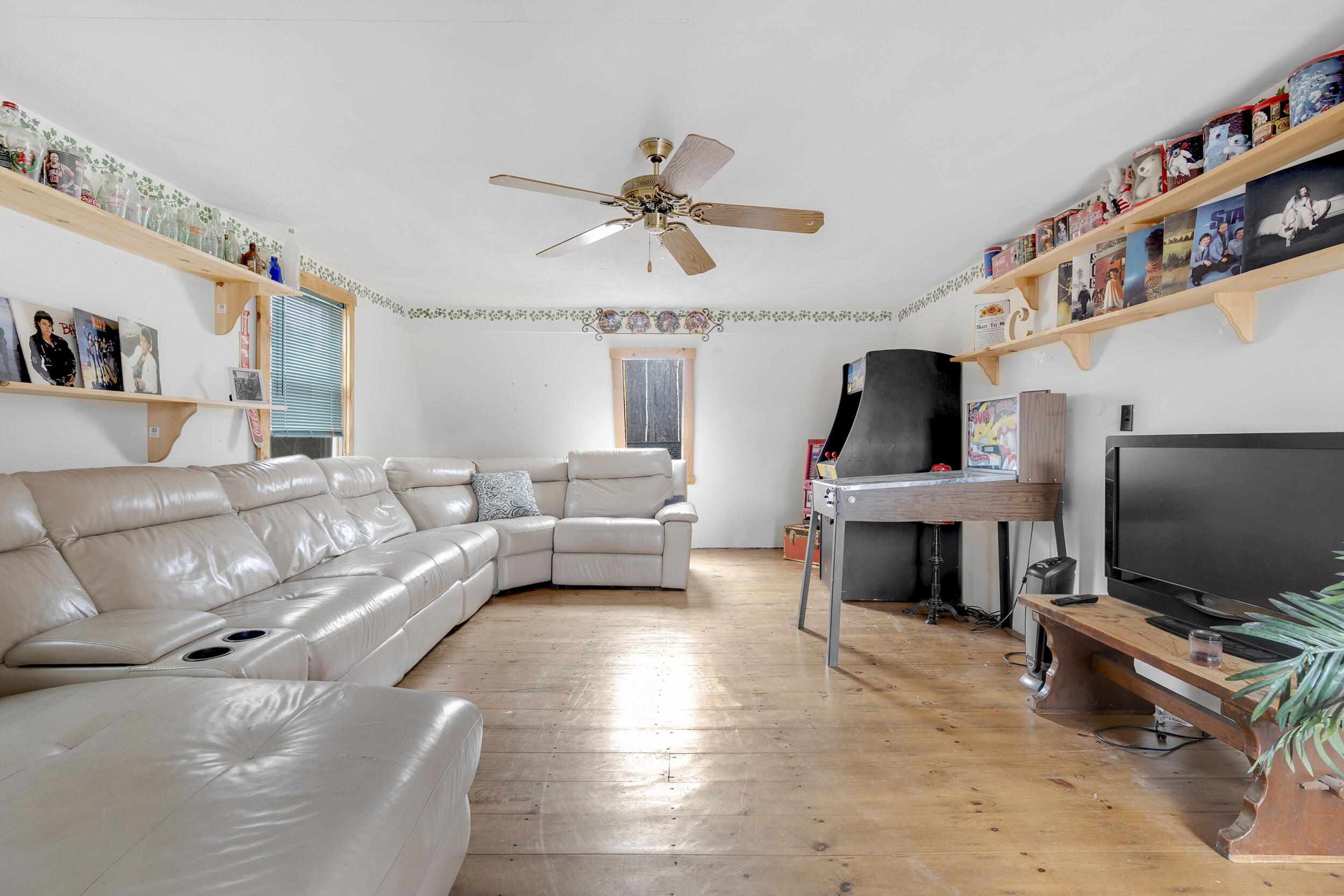 68 Chapman Road Harrison ME 04040