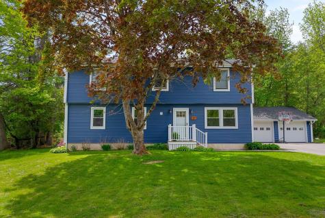 19 Hamlin Road Falmouth ME 04105