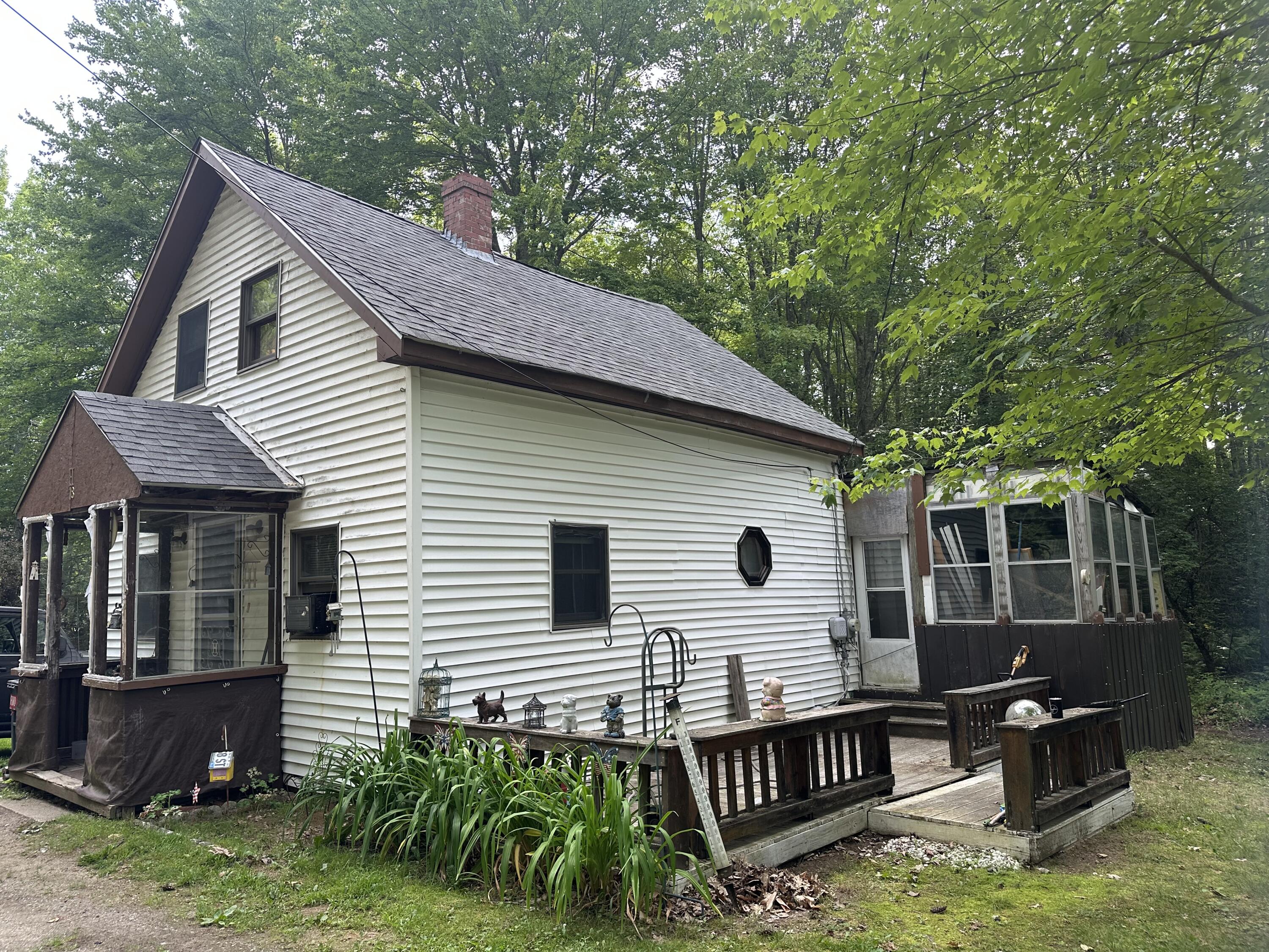 84 Wakefield Road Hollis ME 04042