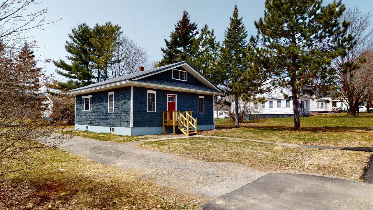 35 Broadway Baileyville, ME