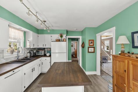 232 Mckay Road Edgecomb ME 04556