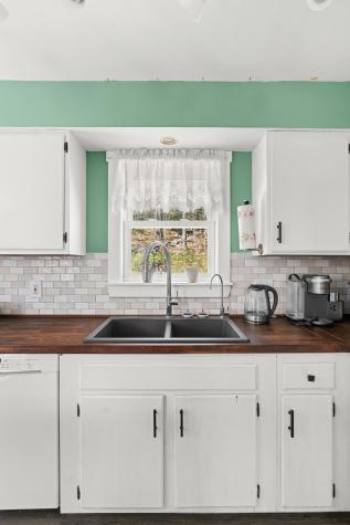 232 Mckay Road Edgecomb ME 04556