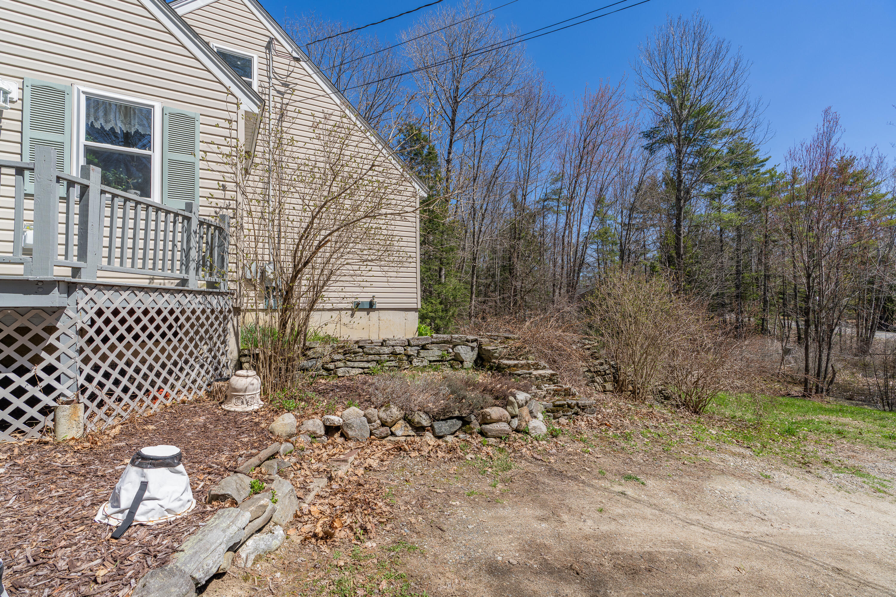 232 Mckay Road Edgecomb ME 04556