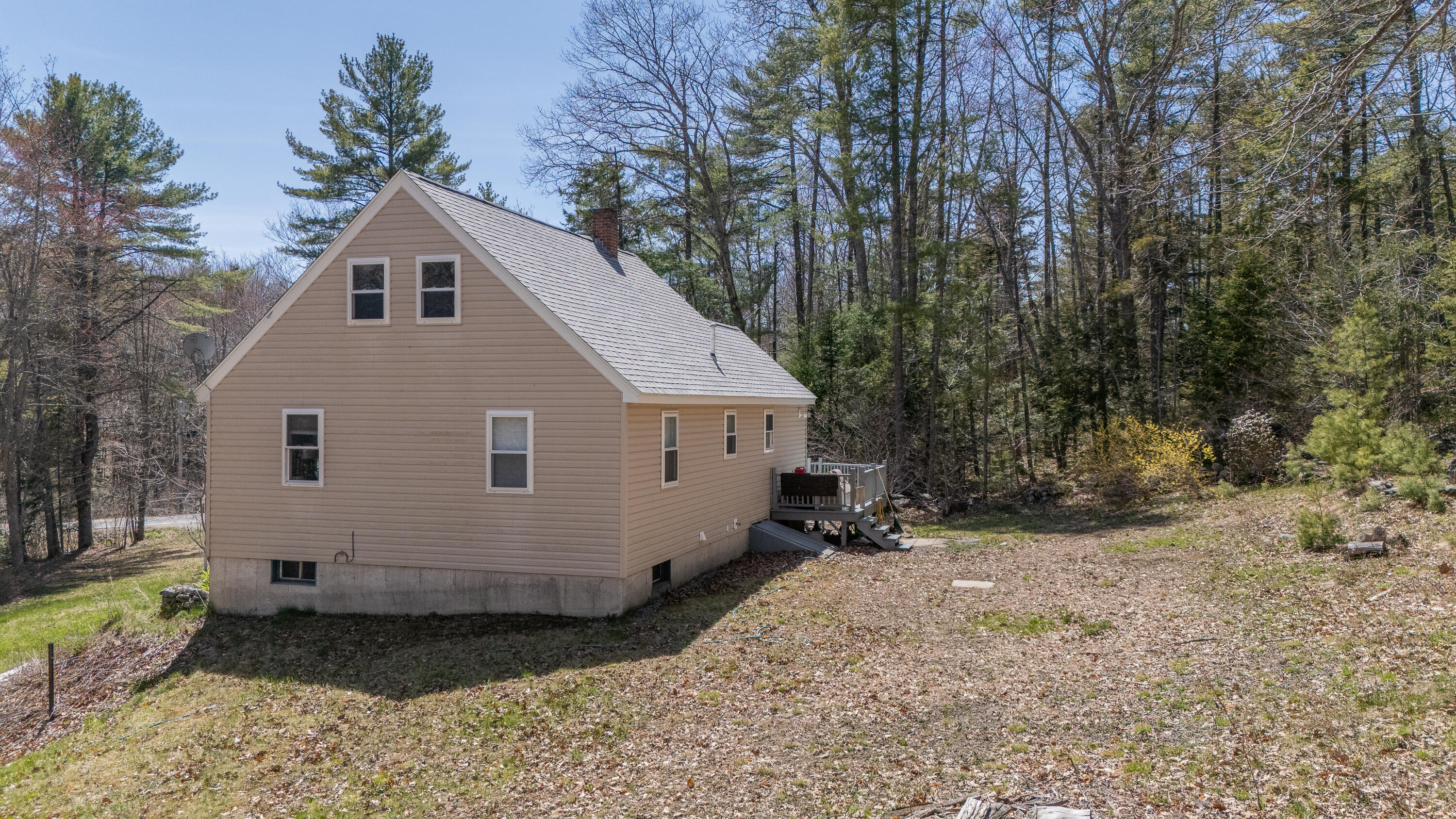 232 Mckay Road Edgecomb ME 04556