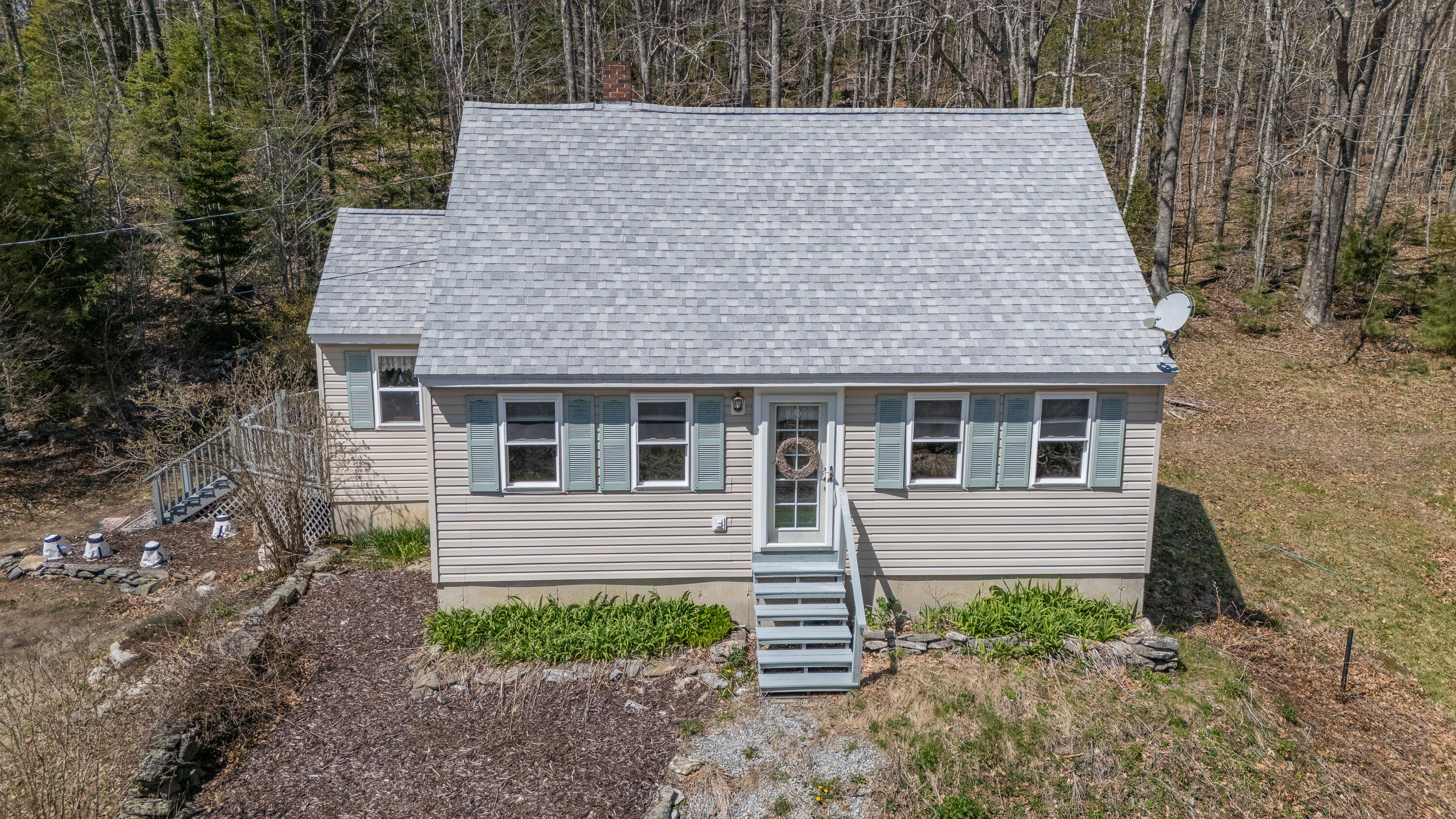 232 Mckay Road Edgecomb ME 04556