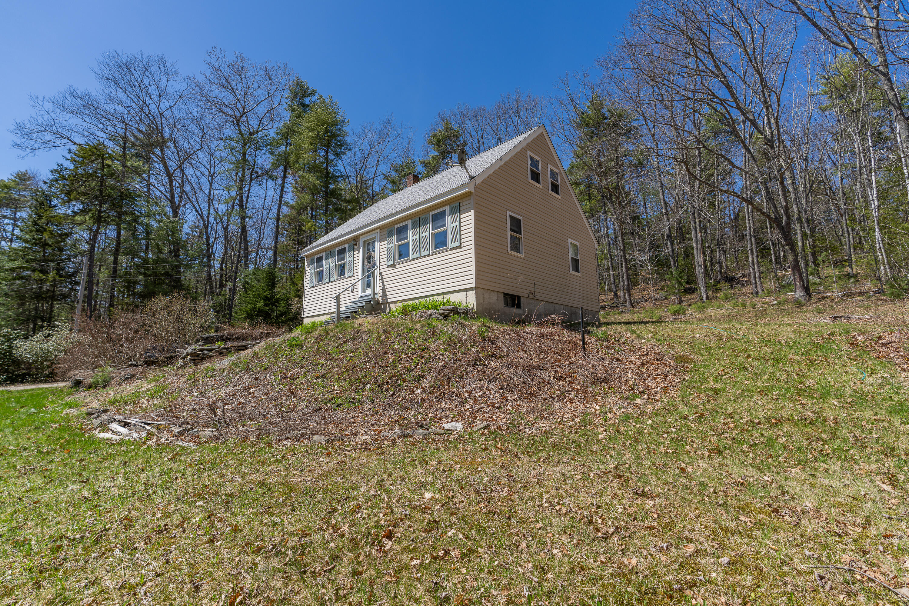 232 Mckay Road Edgecomb ME 04556