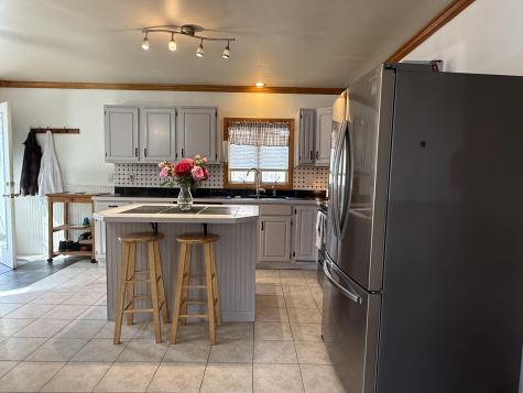 56 Booker Street Thomaston ME 04861