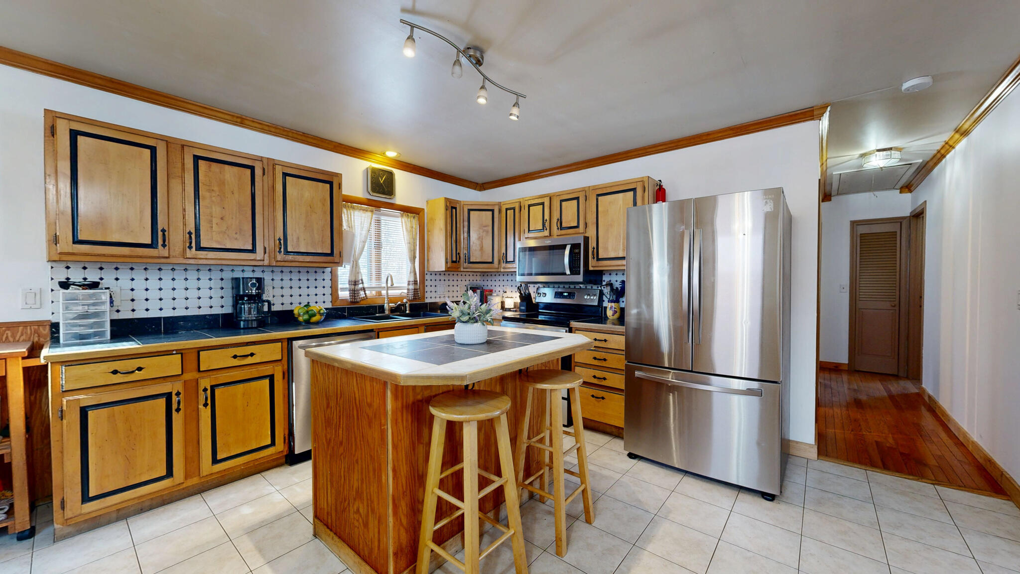 56 Booker Street Thomaston ME 04861