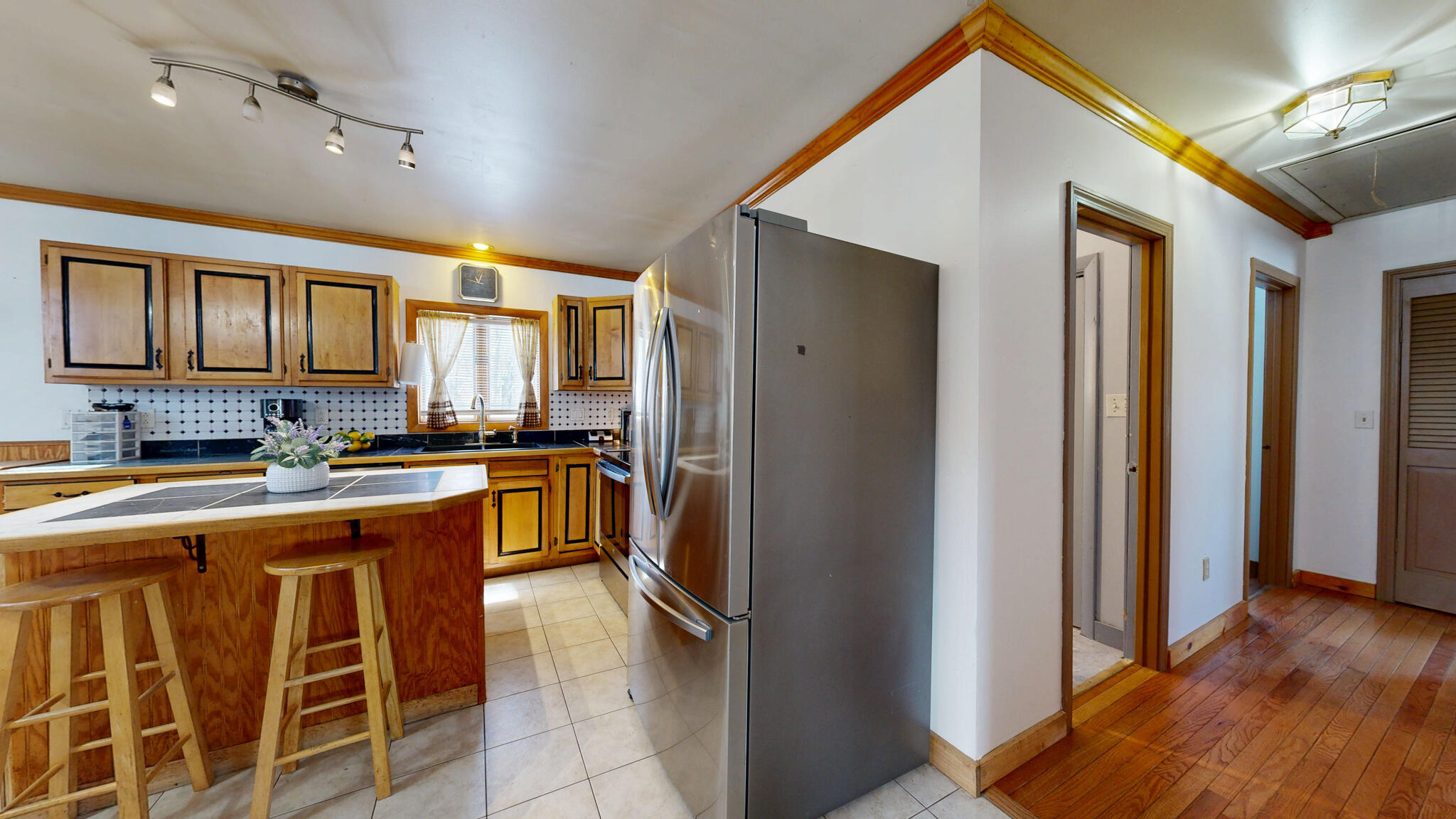 56 Booker Street Thomaston ME 04861