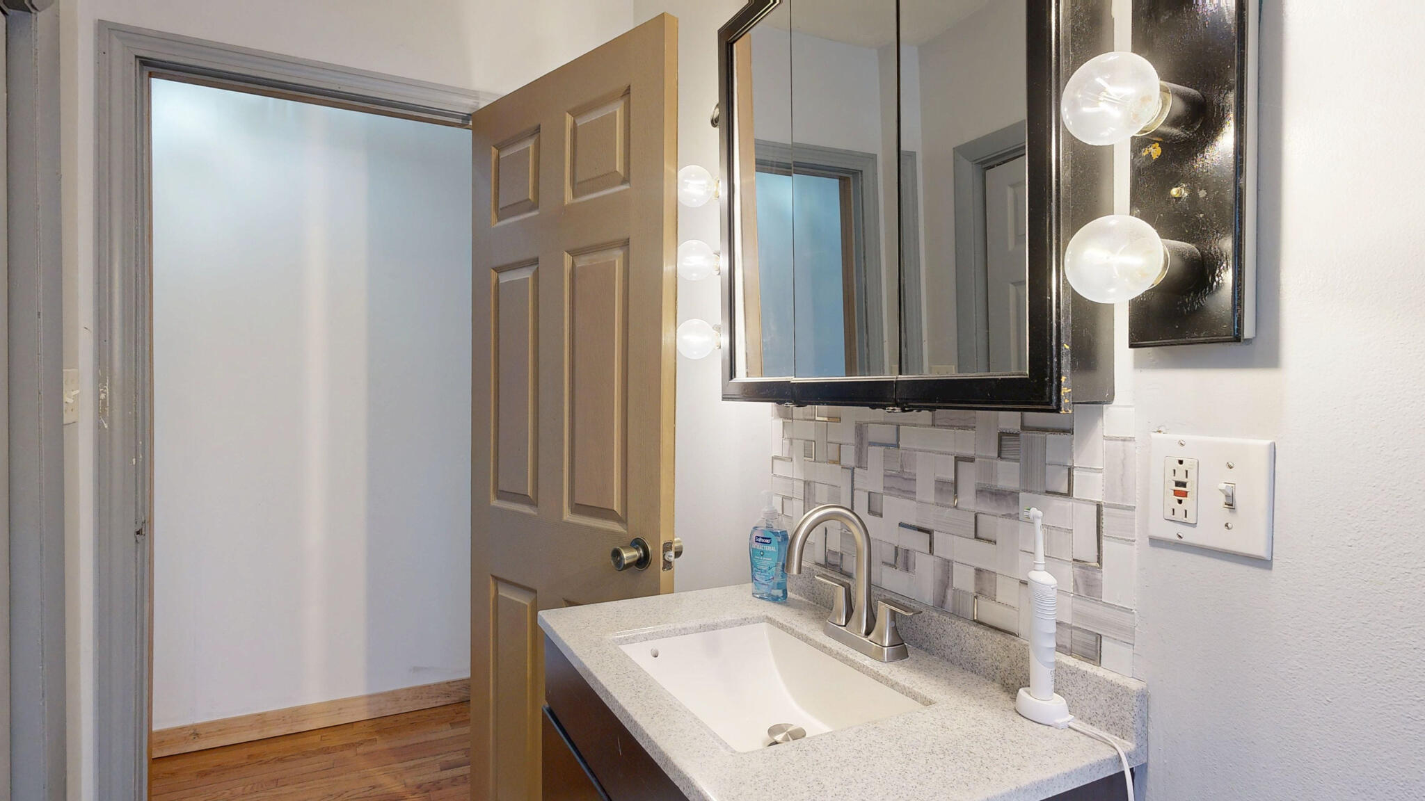 56 Booker Street Thomaston ME 04861