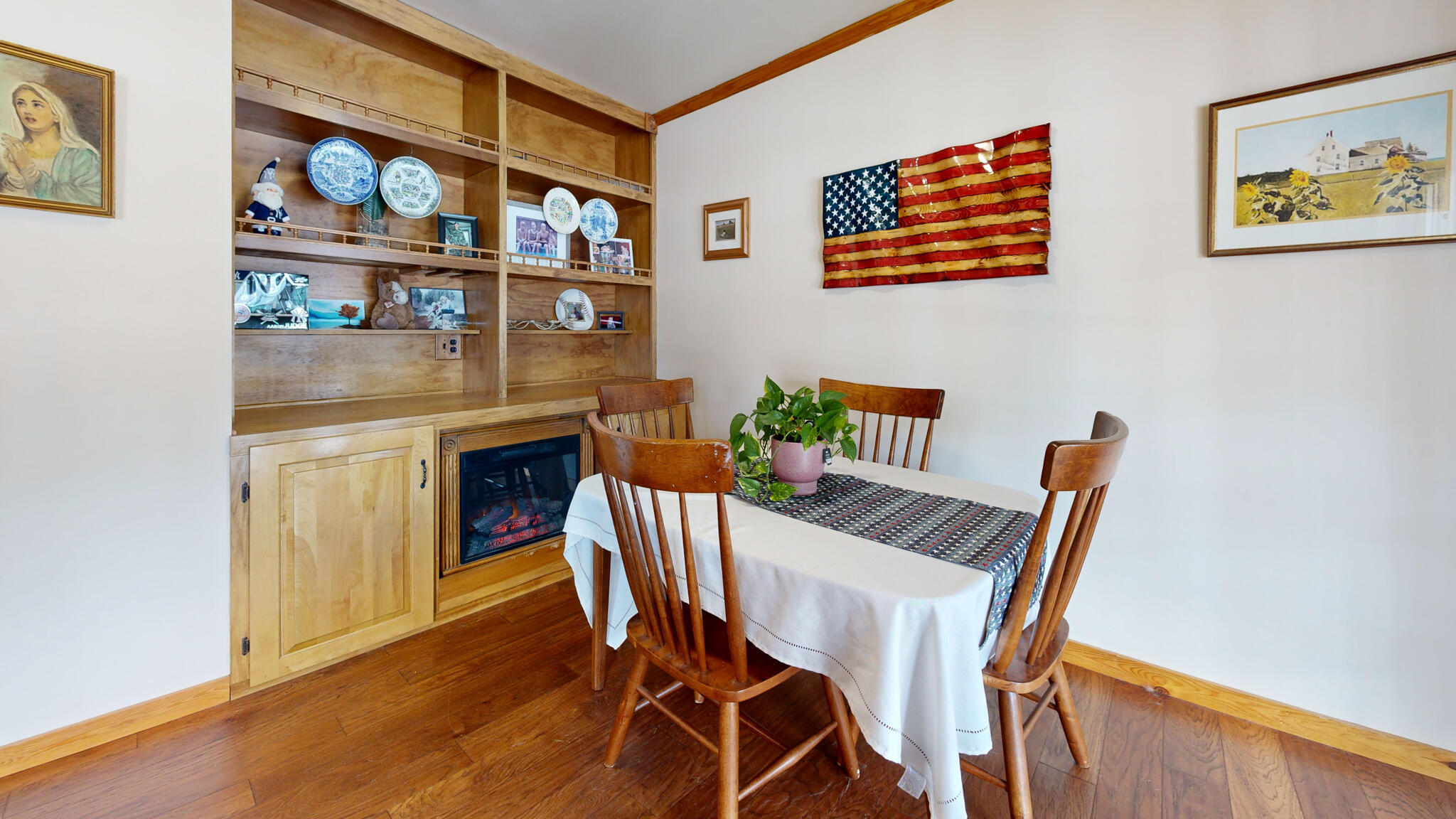 56 Booker Street Thomaston ME 04861