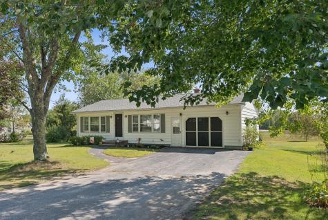 6 Goodwins Acres Dayton ME 04005