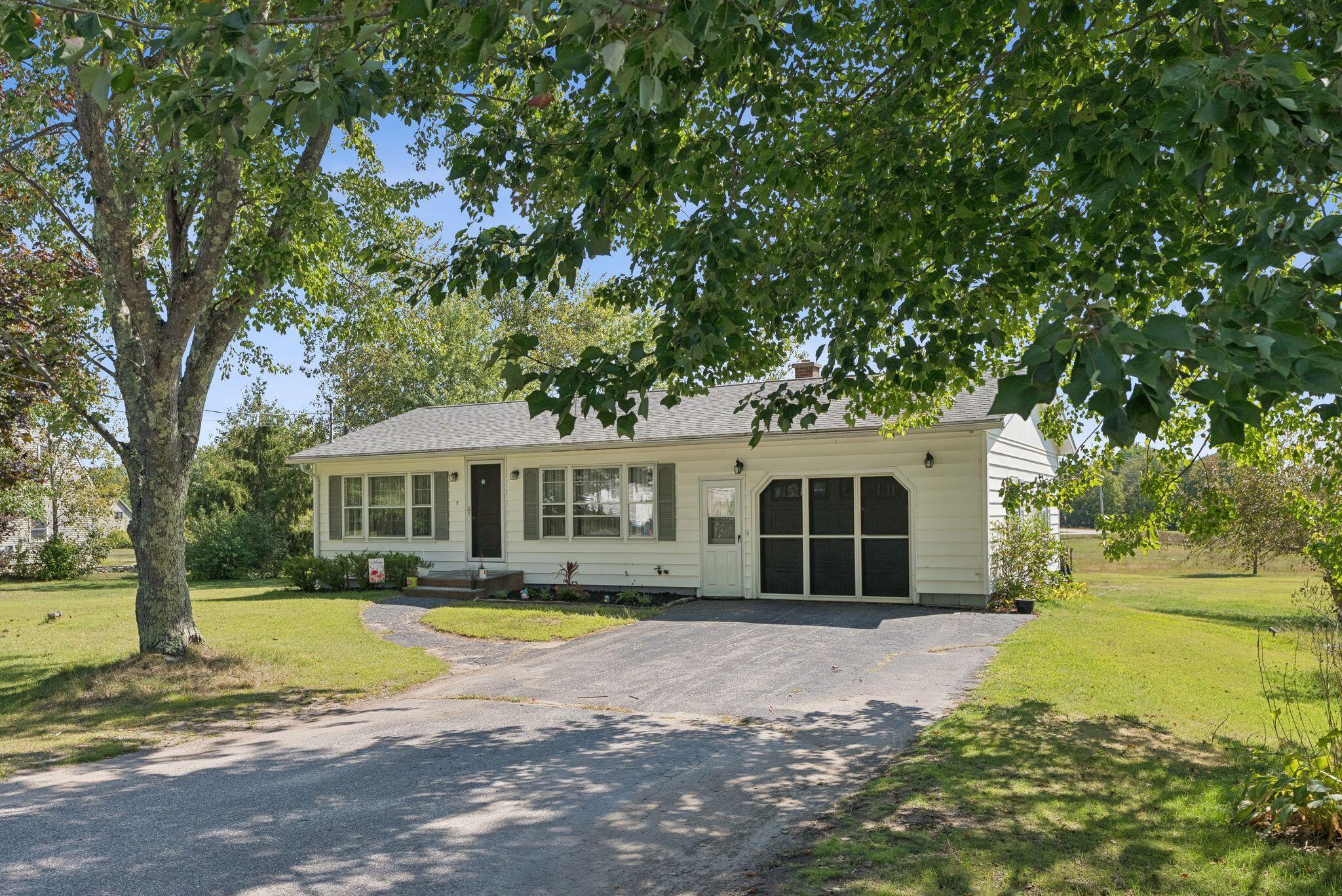 6 Goodwins Acres Dayton ME 04005