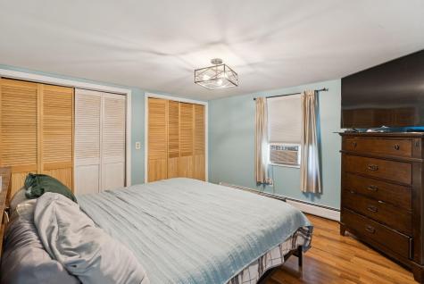 6 Goodwins Acres Dayton ME 04005