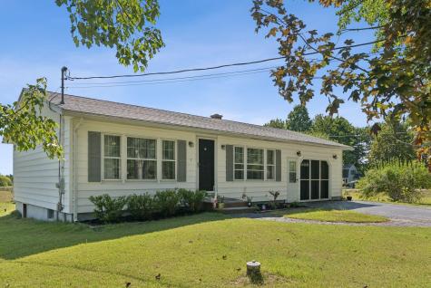 6 Goodwins Acres Dayton ME 04005