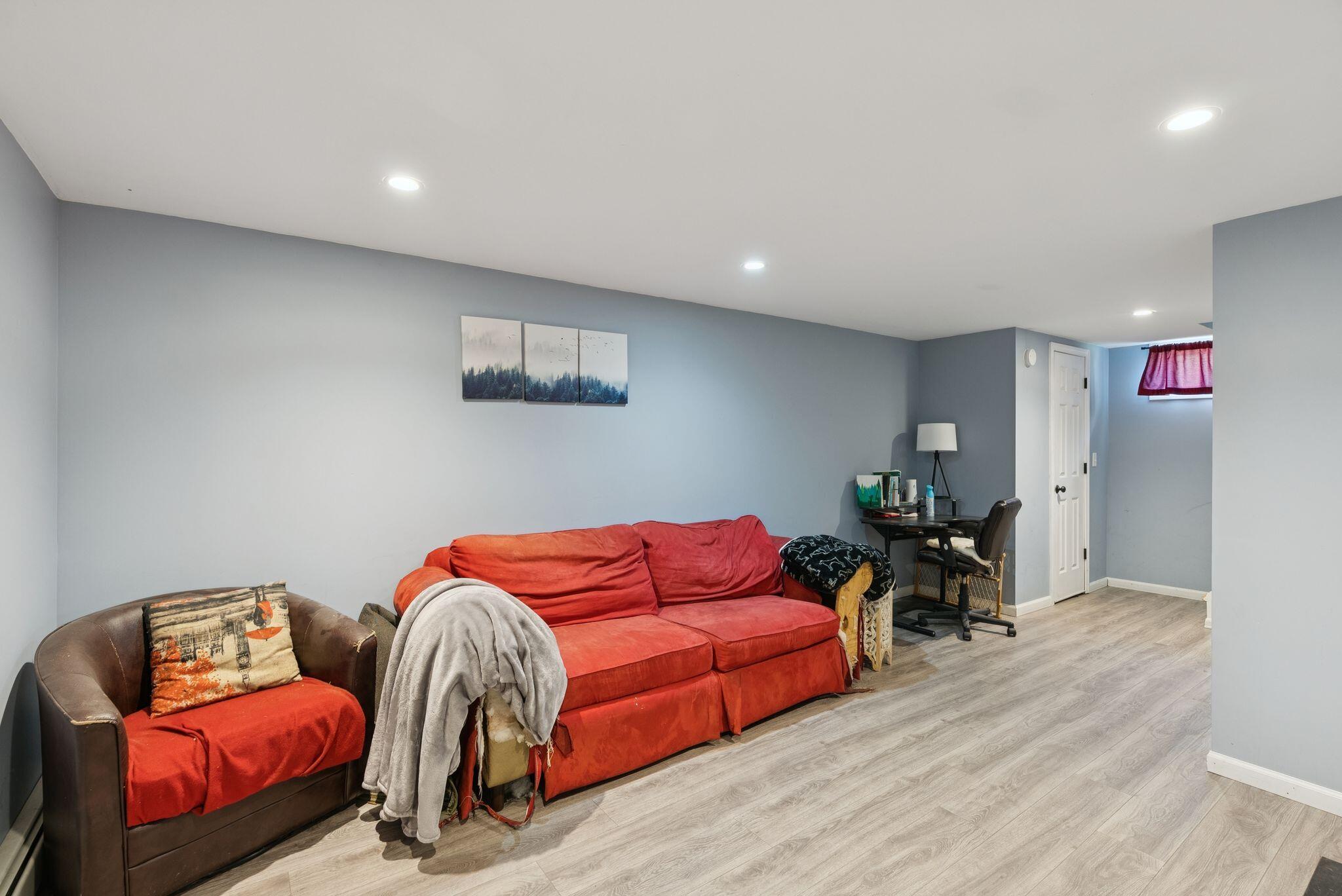 6 Goodwins Acres Dayton ME 04005