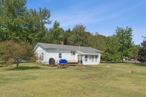 6 Goodwins Acres Dayton ME 04005