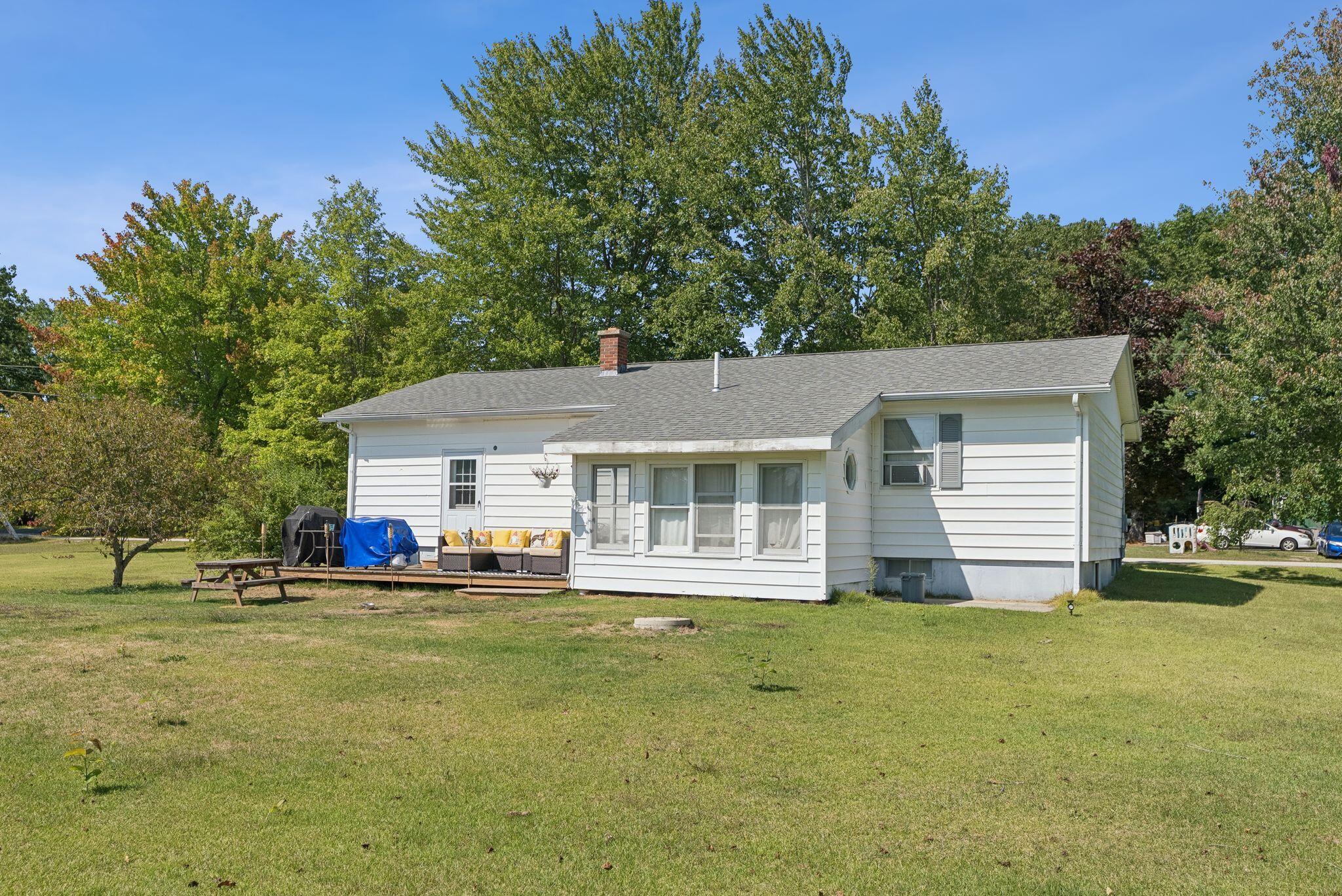 6 Goodwins Acres Dayton ME 04005