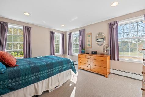 18 Governor Hill Road Eliot ME 03903