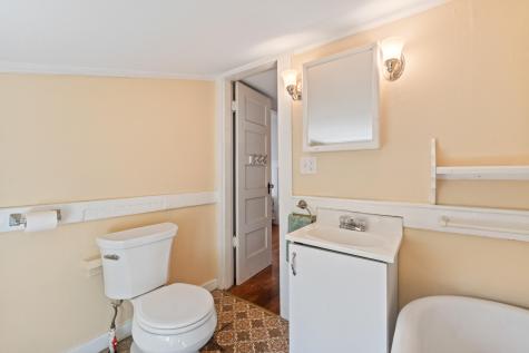 18 Governor Hill Road Eliot ME 03903