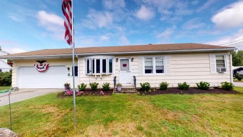 124 Hogan Road Lewiston ME 04240