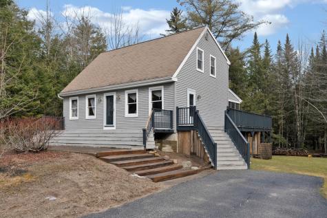 31 Doughty Farm Road Gray ME 04039
