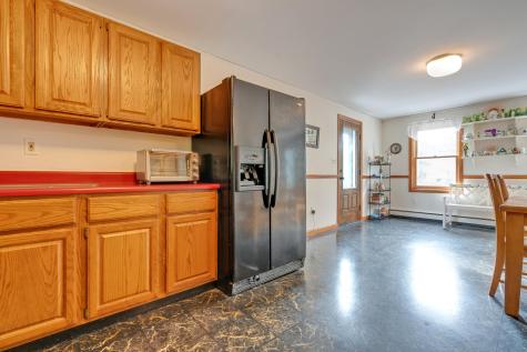 31 Doughty Farm Road Gray ME 04039