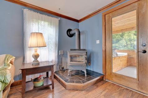 31 Doughty Farm Road Gray ME 04039