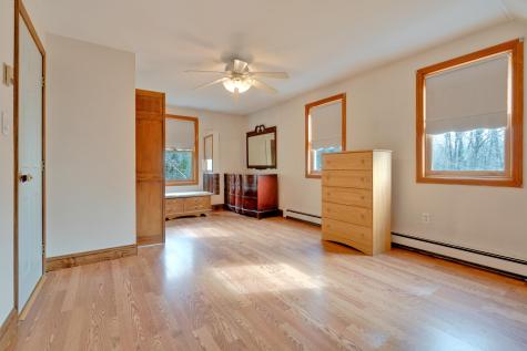 31 Doughty Farm Road Gray ME 04039