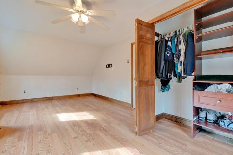 31 Doughty Farm Road Gray ME 04039