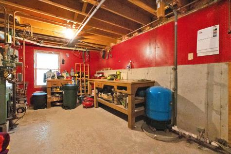31 Doughty Farm Road Gray ME 04039