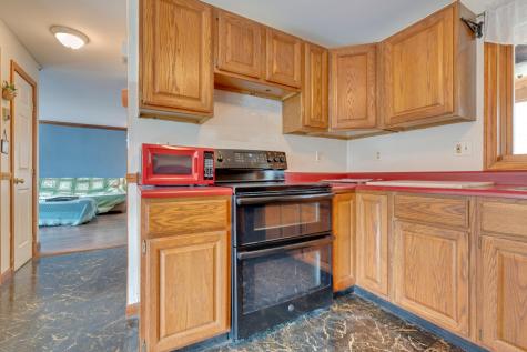 31 Doughty Farm Road Gray ME 04039