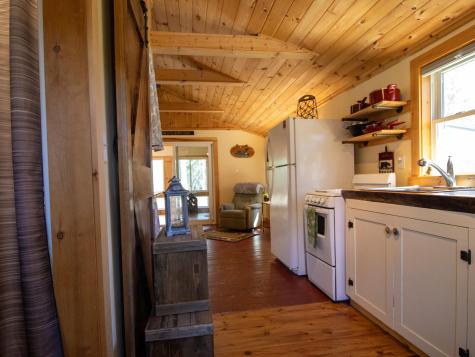 26 Dragon Back Road Naples ME 04055