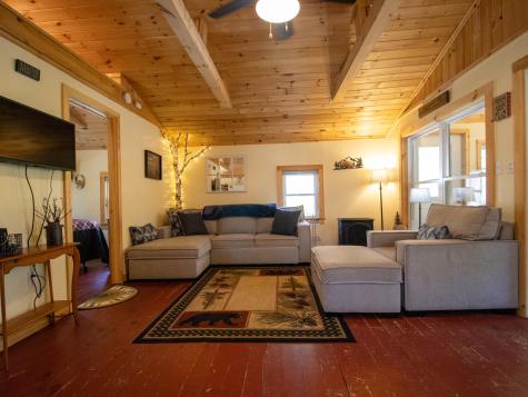 26 Dragon Back Road Naples ME 04055