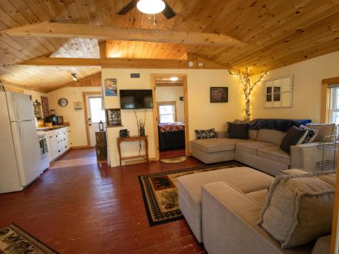 26 Dragon Back Road Naples ME 04055