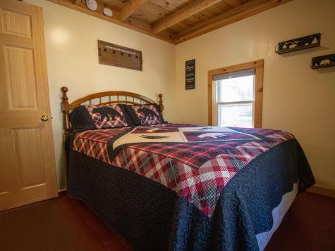 26 Dragon Back Road Naples ME 04055