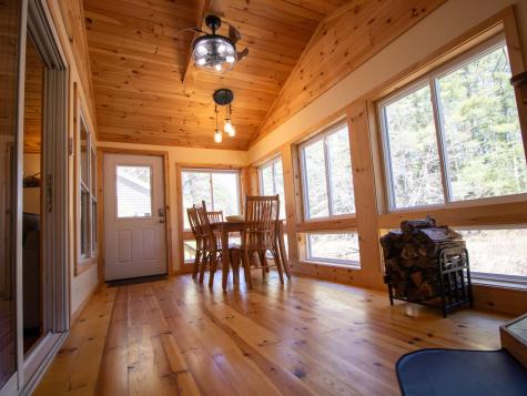 26 Dragon Back Road Naples ME 04055