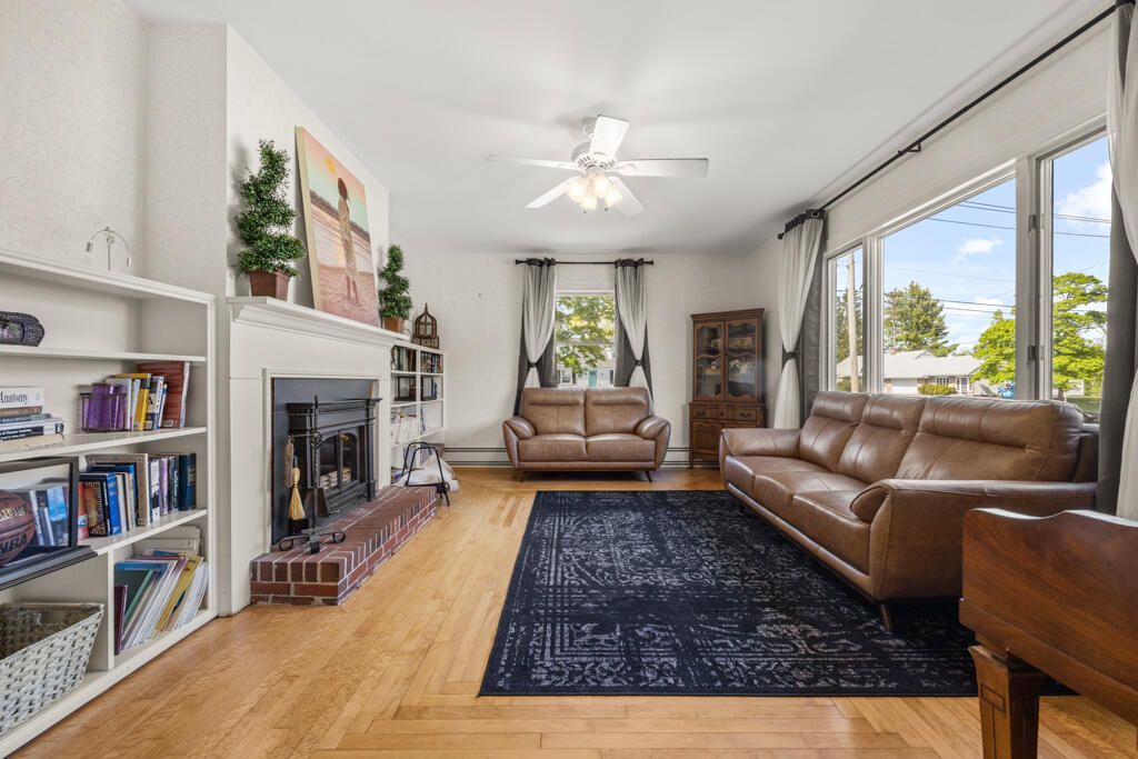 38 Summit Avenue Bangor ME 04401