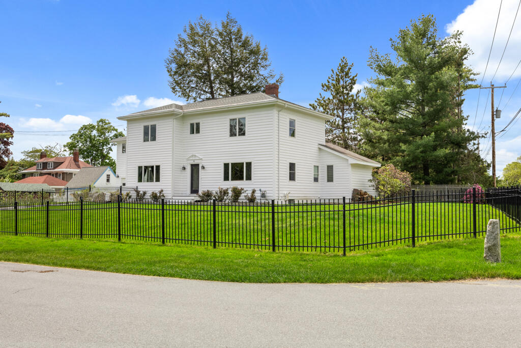 38 Summit Avenue Bangor ME 04401