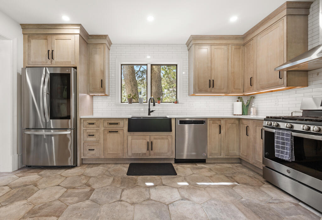 38 Summit Avenue Bangor ME 04401