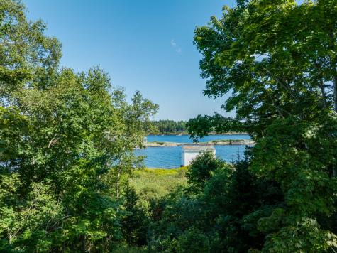 7 Leeman Road Harpswell ME 04079