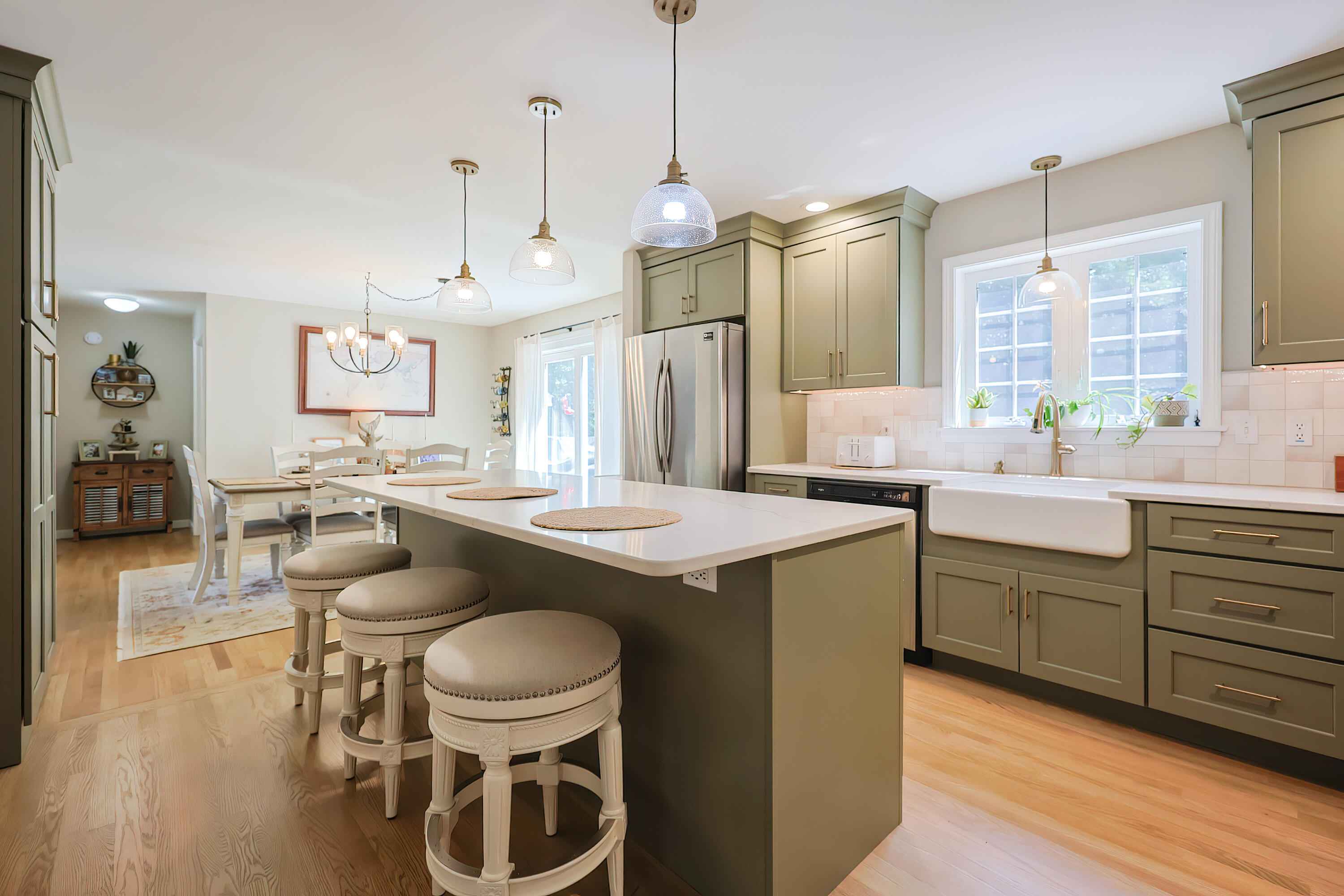 6 Days Landing Biddeford ME 04005