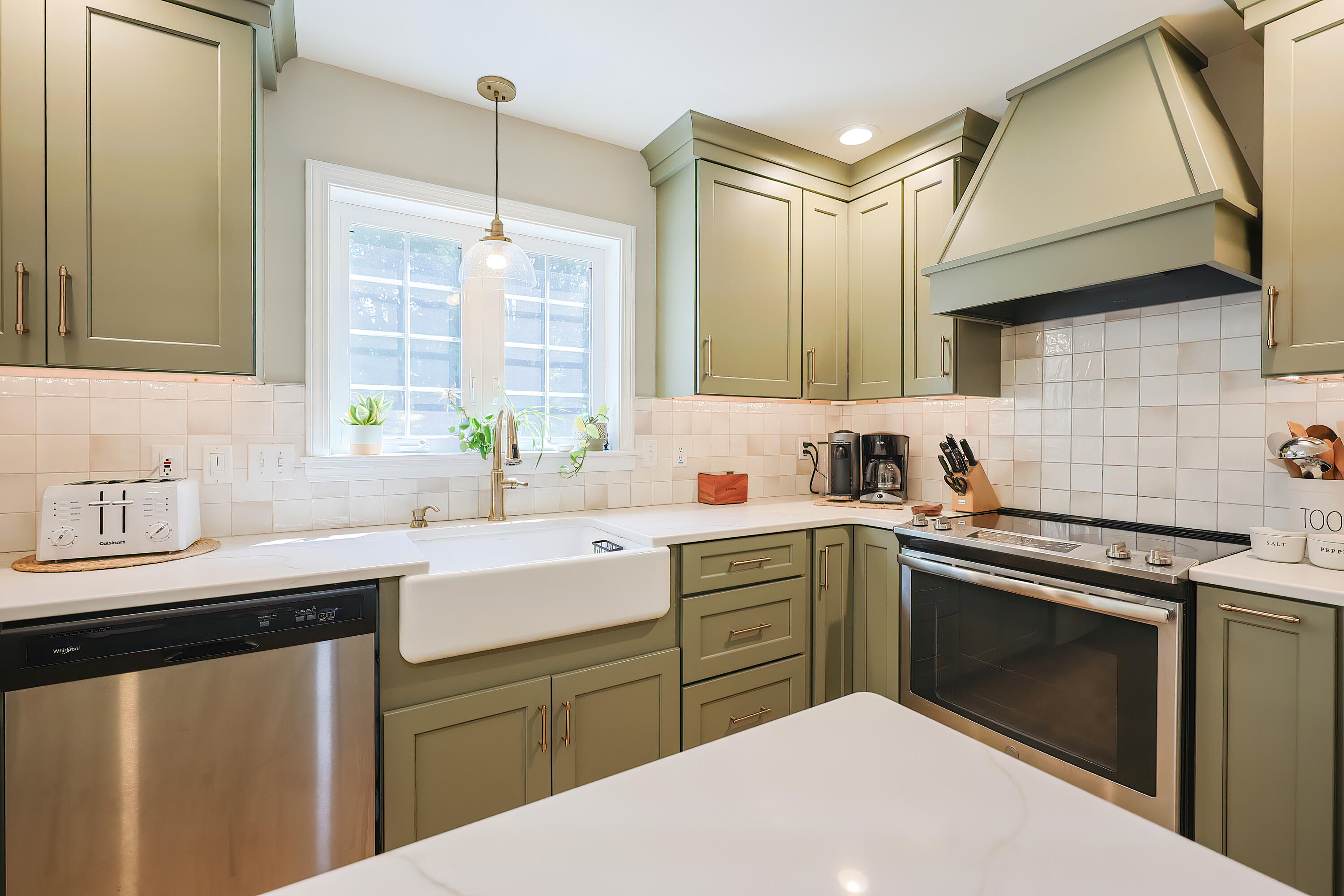 6 Days Landing Biddeford ME 04005