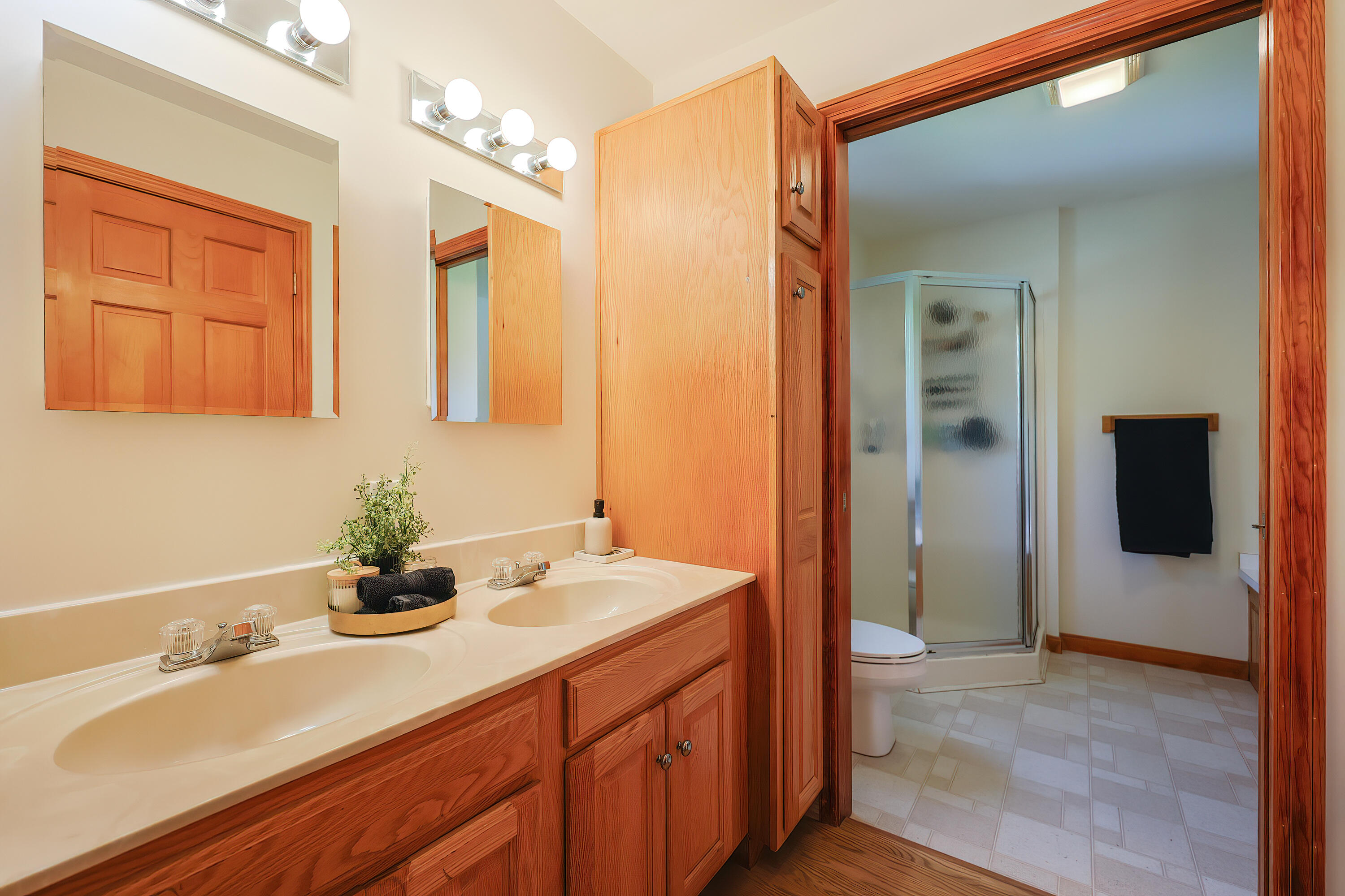 6 Days Landing Biddeford ME 04005