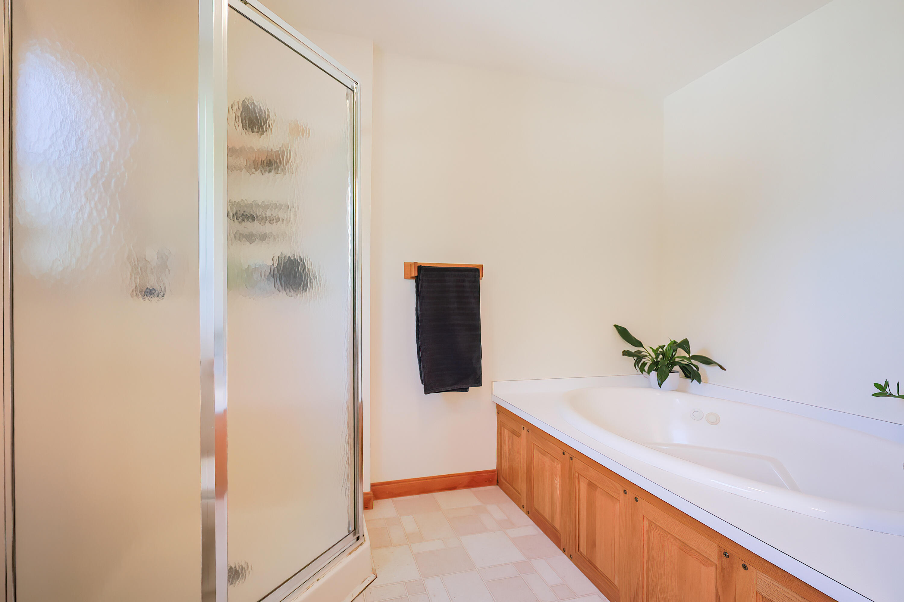 6 Days Landing Biddeford ME 04005