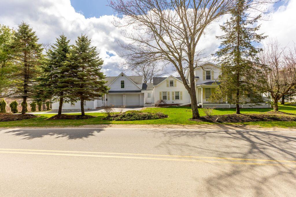 27 Fowler Road Cape Elizabeth ME 04107