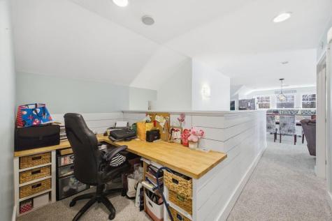 27 Fowler Road Cape Elizabeth ME 04107